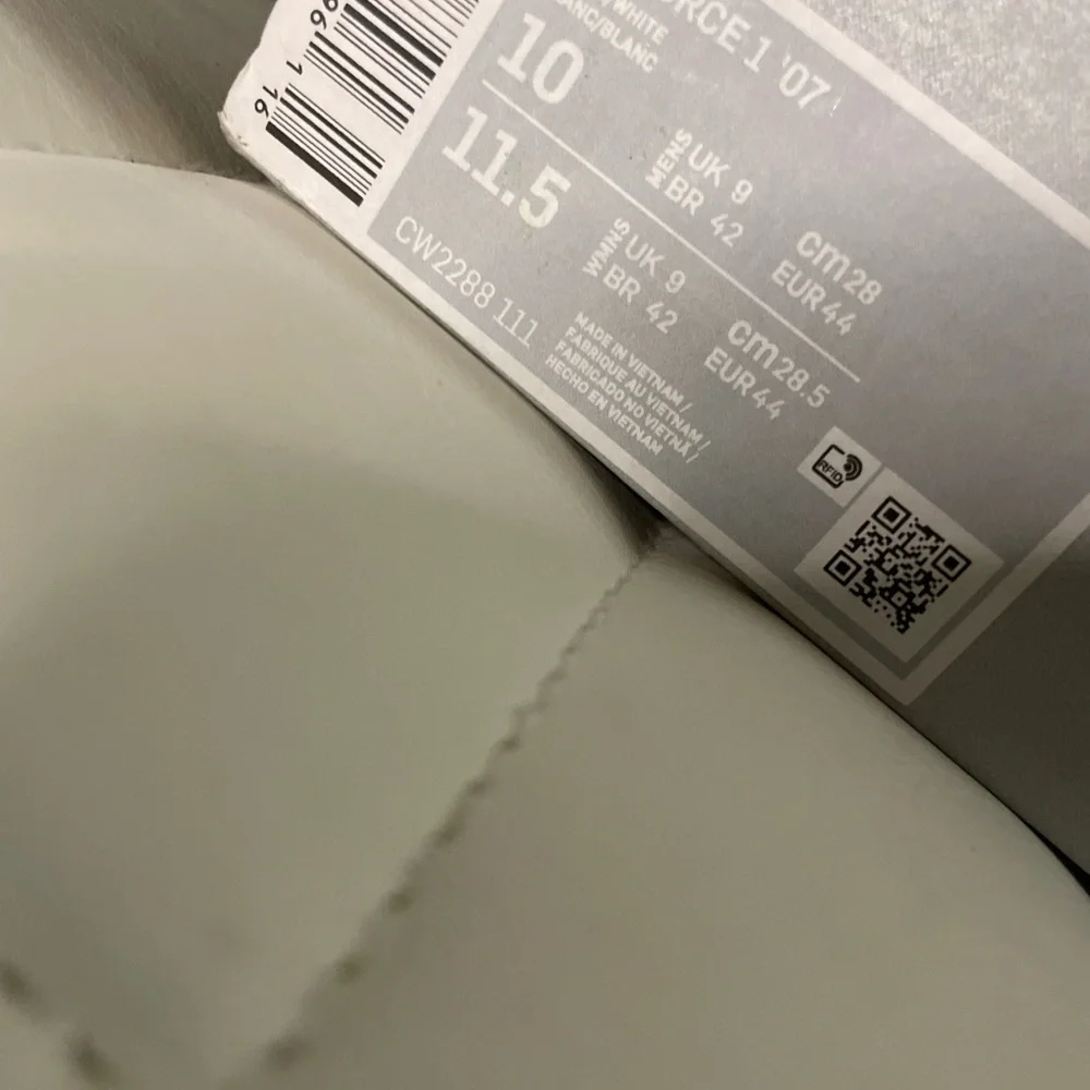 AIR FORCES - Picture 7 of 7